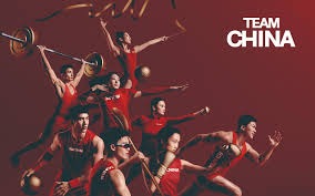 老队友见面，埃泽和奥利塞赛后交换了球衣