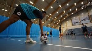 扑克概率为什么反直觉（扑克牌的概率为何与直觉相悖）