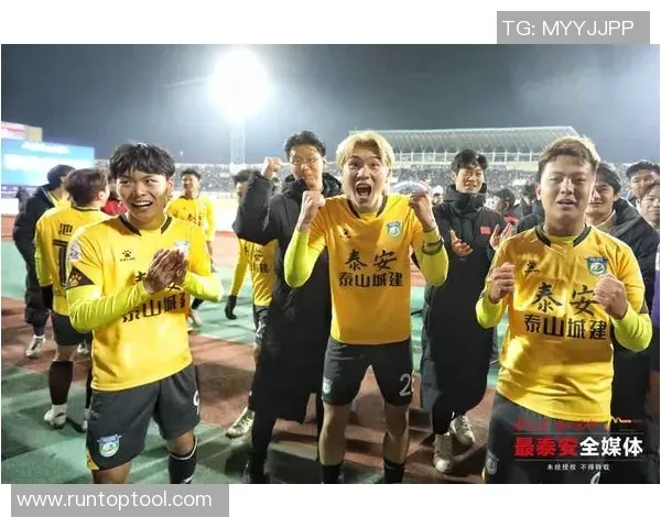 洛杉矶道奇队大谷翔平因右手肘韧带恢复良好，被允许在 2026 春训投球